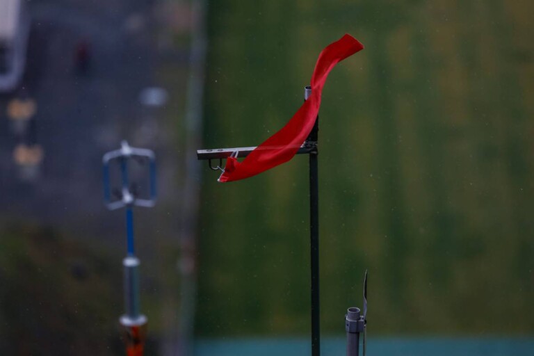 Zu starke Windböen bedeuteten das Aus für den Wettkampf der Herren im Teamsprint.