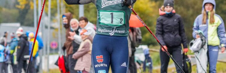 Jenny Nowak (GER) beim Zieleinlauf im Teamsprint