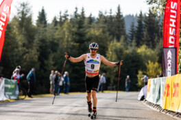 Thomas Bing und Victoria Carl gewinnen Rennsteig Rollskilauf
