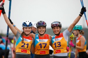 Drei der italienischen Damen: Greta Pinzani (ITA), Daniela Dejori (ITA), Veronica Gianmoena (ITA), (l-r) beim Sommer Grand Prix
