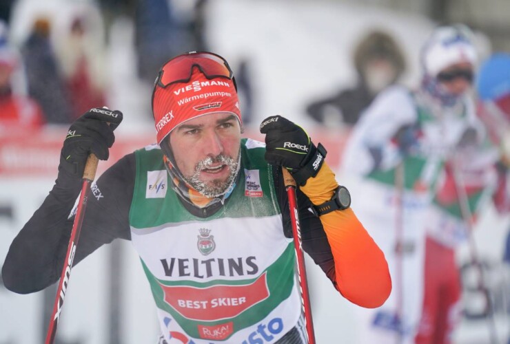 Johannes Rydzek (GER) trotzte der Kälte und wurde Dritter nach dem Lauf.