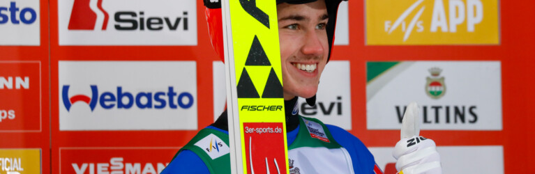 Tristan Sommerfeldt (GER) freut sich über seine persönliche Bestleistung im Weltcup.