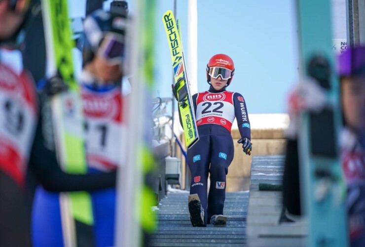 Jenny Nowak (GER) auf dem Weg zu ihrem Sprung