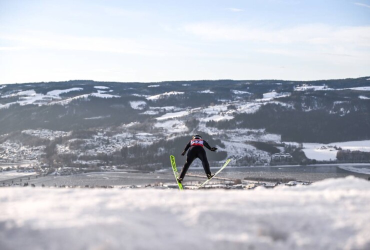 Svenja Wuerth (GER) unterwegs zum weitesten Sprung