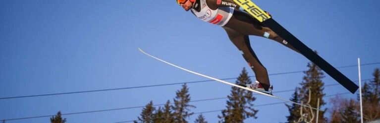 Johannes Rydzek (GER) springt auf der Normalschanze in Lillehammer.
