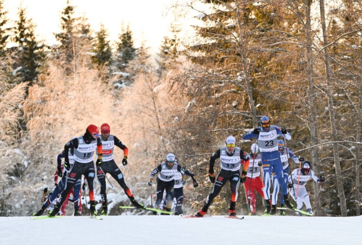 Gegenseitiges Beobachten: Julian Schmid (GER), Johannes Rydzek (GER), Manuel Faisst (GER), Ilkka Herola (FIN), (l-r)