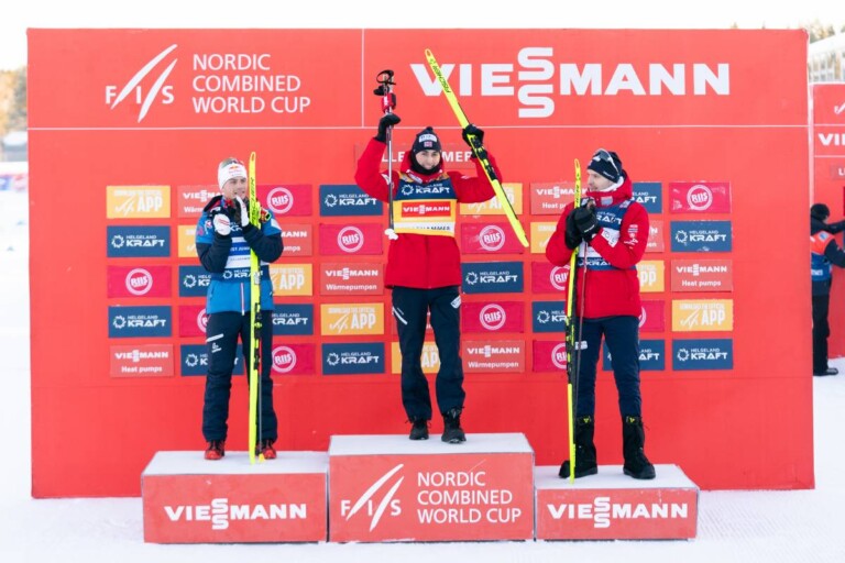 Das Podium: Johannes Lamparter (AUT), Jarl Magnus Riiber (NOR), Joergen Graabak (NOR)