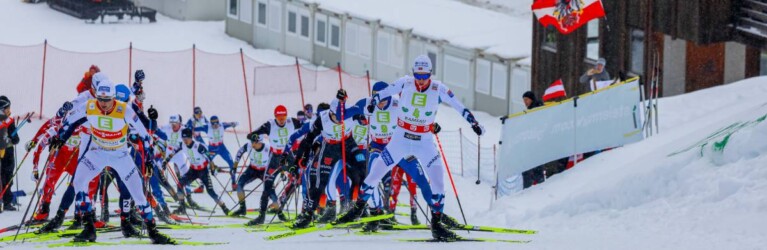 Das Feld im steilen Anstieg