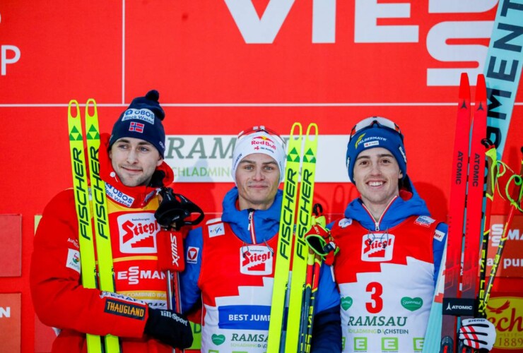 Das Podium des Compact-Rennens: Jarl Magnus Riiber (NOR), Johannes Lamparter (AUT), Stefan Rettenegger (AUT), (l-r)