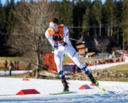 Jarl Magnus Riiber (NOR) allein auf weiter Flur
