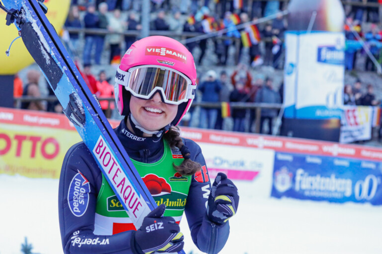 Nathalie Armbruster (GER) kommt in Schonach gut zurecht.