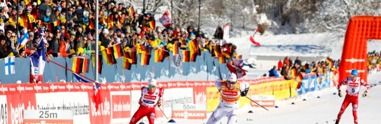 Zielsprint: Johannes Lamparter (AUT), Jarl Magnus Riiber (NOR), Stefan Rettenegger (AUT)