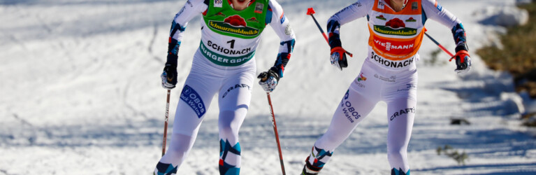 Da war es soweit: Ida Marie Hagen (NOR) ist an Mari Leinan Lund (NOR) herangelaufen. (r-l)