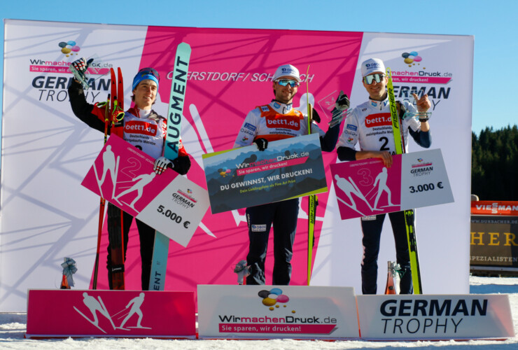 Die Sieger der German Trophy bei den Herren: Stefan Rettenegger (AUT), Jarl Magnus Riiber (NOR), Joergen Graabak (NOR) (l-r)