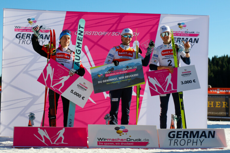 Die Sieger der German Trophy bei den Herren: Stefan Rettenegger (AUT), Jarl Magnus Riiber (NOR), Joergen Graabak (NOR) (l-r)
