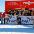 Der Nachwuchs der Skizunft Breitnau verabschiedet Fabian Riessle (GER).