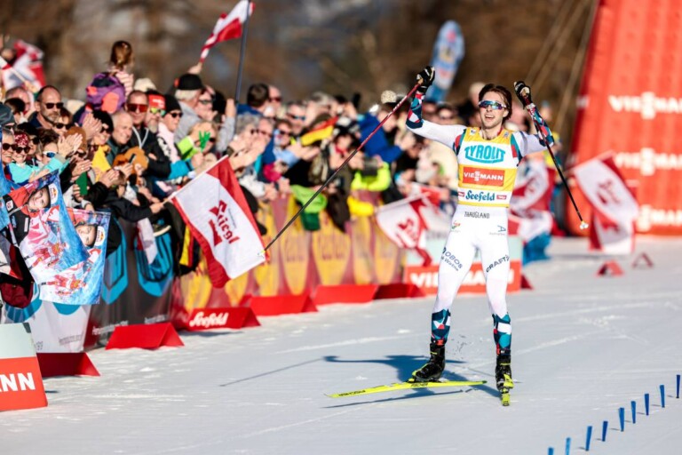 Jarl Magnus Riiber (NOR) siegt in Seefeld.