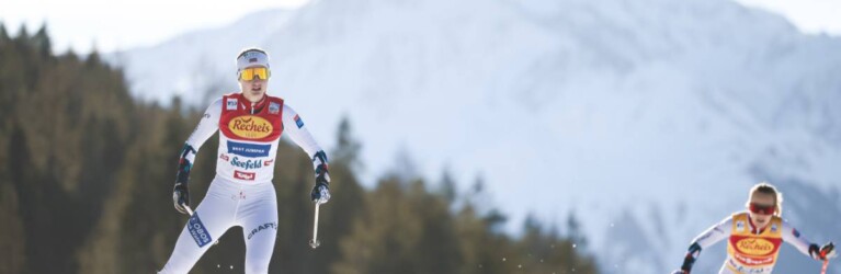 Gyda Westvold Hansen (NOR) wird von Ida Marie Hagen (NOR) eingeholt.