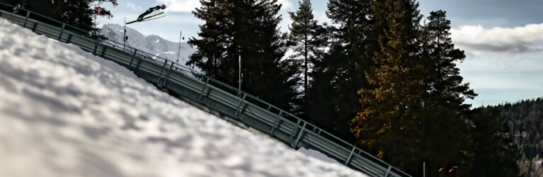 Nur wenige Kombinierer konnten am Sonntag springen, bevor abgebrochen wurde. Pascal Mueller (SUI) war einer davon.