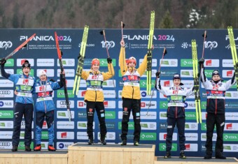 Teamsprint bei der Junioren-WM: Silber geht an Paul Walcher (AUT) und Jonas Fischbacher (AUT), Gold an Tristan Sommerfeldt (GER) und Richard Stenzel (GER), Bronze an Jens Dahlseide Kvamme (NOR) und Joergen Berget Storsveen (NOR) (l-r).