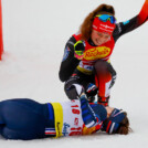 Lena Brocard (FRA) und Nathalie Armbruster (GER) (l-r) im Ziel