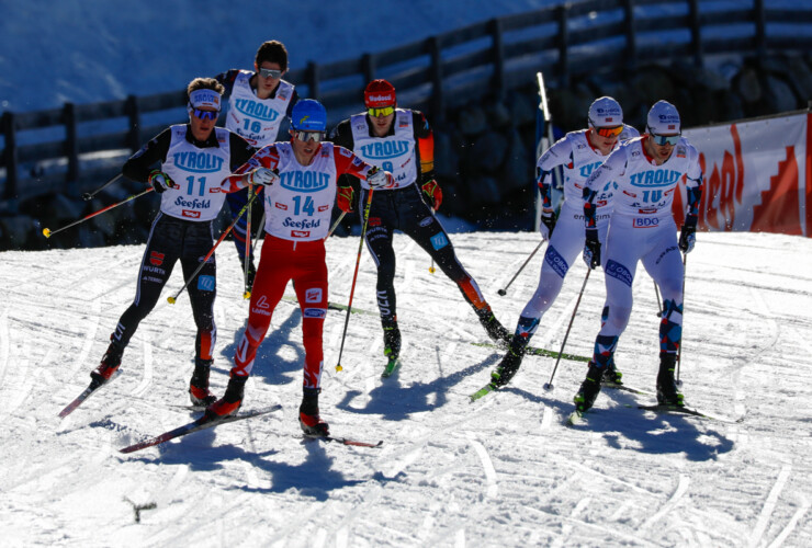 Die Verfolgergruppe mit Manuel Faißt (GER, l), Terence Weber (GER, m) und Jens Luraas Oftebro (NOR) und Joergen Graabak (NOR) (r)