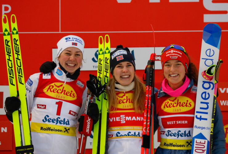 Das Podium der Damen: Mari Leinan Lund (NOR), Ida Marie Hagen (NOR), Nathalie Armbruster (GER), (l-r)