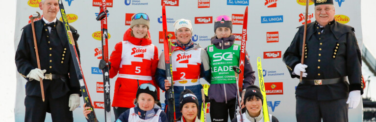 Das Podium der Damen: Alexa Brabec (USA), Claudia Purker (AUT), Joanna Kil (POL), (l-r), Sophia Maurus (GER), Jui Yamazaki (JPN), Yuzuki Kainuma (JPN), (l-r)