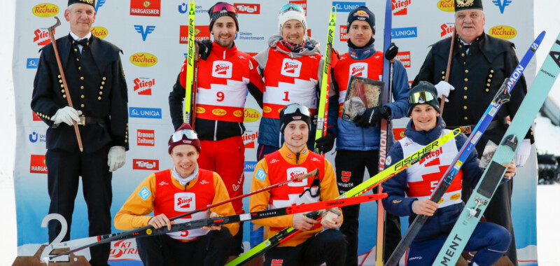 Das Podium der Herren: Fabio Obermeyr (AUT), Mario Seidl (AUT), Jakob Lange (GER), (l-r), Simon Mach (GER), Christian Frank (GER), Antoine Gerard (FRA), (l-r)