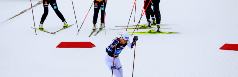 Joergen Graabak (NOR) wird vom deutschen Team beobachtet.