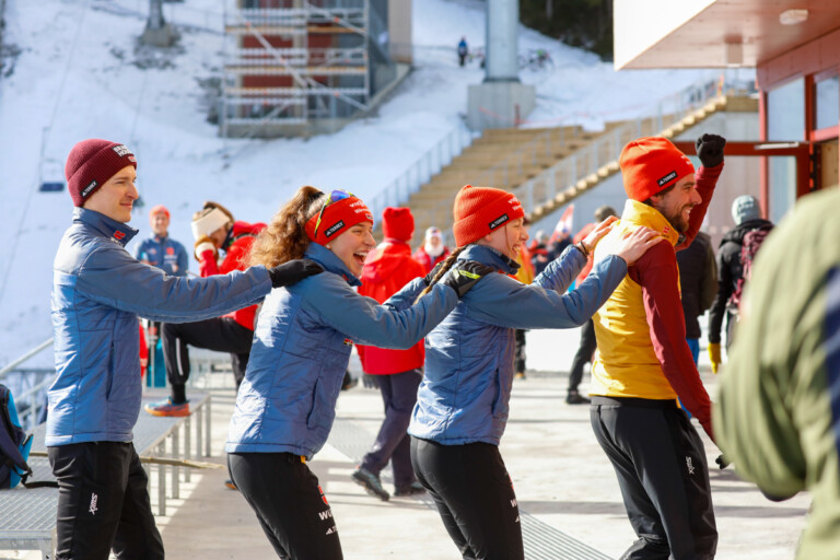 Behind the scenes: Spaß beim Videodreh für Manuel Faisst (GER), Nathalie Armbruster (GER), Jenny Nowak (GER), Johannes Rydzek (GER), (l-r)