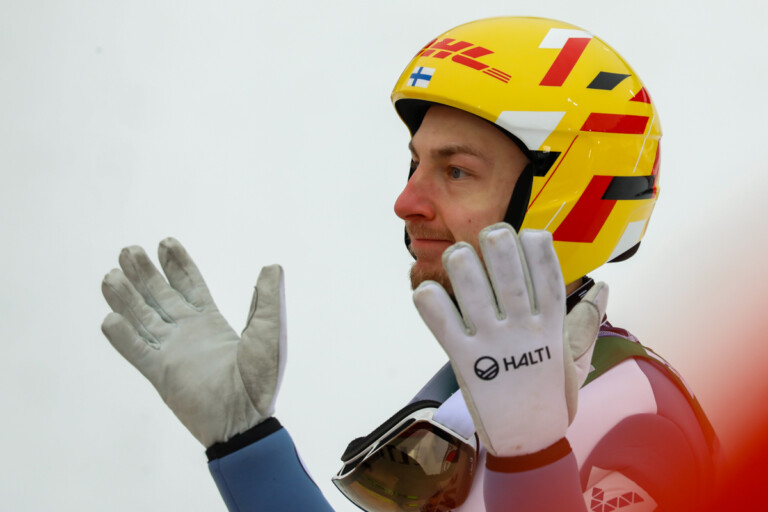 Ilkka Herola (FIN I) hadert dagegen mit den Bedingungen.