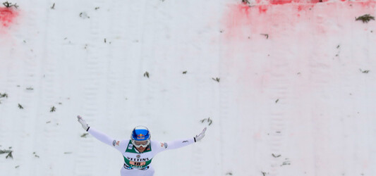 Johannes Lamparter (AUT I) bringt Österreich deutlich in Führung.