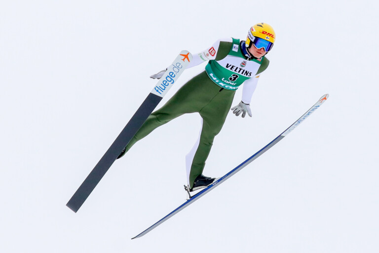 Leevi Mutru (FIN) beim letzten Sprung seiner Karriere.