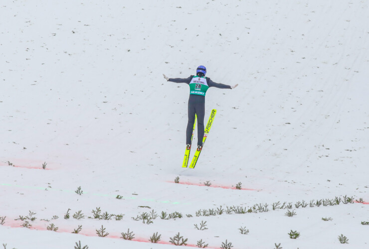 Mario Seidl (AUT) beim Landeanflug auf 136 Meter.