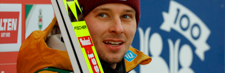 Terence Weber (GER I) und Vinzenz Geiger liegen nach dem Springen in Führung.