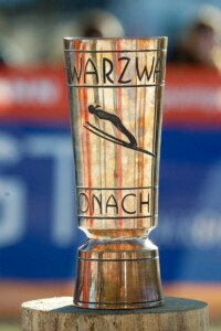 Die neu geschaffene Trophäe des Schwarzwaldpokals der Damen