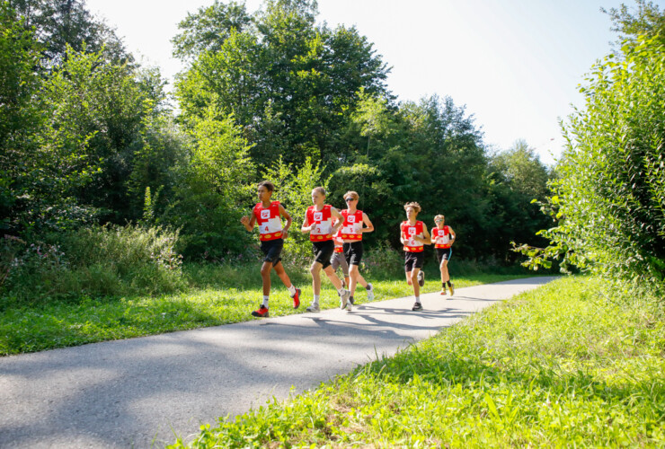 Aaron Hochenegg (AUT), Hannes Mey (GER), Victor Hugo Sivle (NOR), Leon Kristoffer Kjoellestad (NOR), Maximilian Ferner (AUT), (l-r) beim Youth Cup