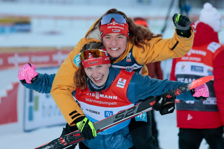 Jenny Nowak (GER), Nathalie Armbruster (GER), (l-r)