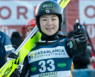 Haruka Kasai (JPN) sichert sich im Springen die Pole Position für den Lauf.
