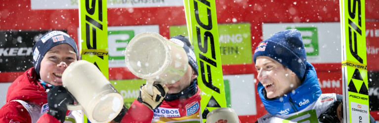Die Sieger der Herren: Jens Luraas Oftebro (NOR), Jarl Magnus Riiber (NOR), Kristjan Ilves (EST), (l-r)