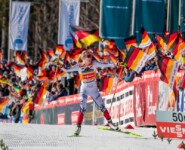 Ida Marie Hagen (NOR) kann ihren Sieg voll auskosten.