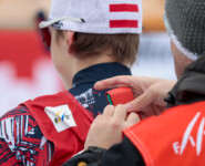 Anbringen der GPS-Tracker