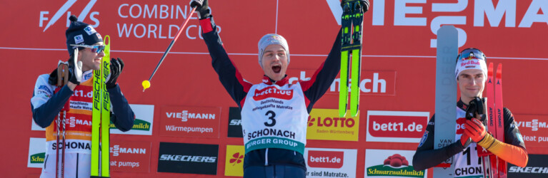 Das Podium der Herren: Jarl Magnus Riiber (NOR), Johannes Lamparter (AUT), Vinzenz Geiger (GER), (l-r)