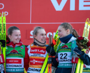 Das Podium der Damen: Gyda Westvold Hansen (NOR), Ida Marie Hagen (NOR), Marte Leinan Lund (NOR), (l-r)
