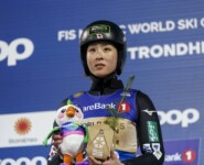 Erste Weltmeisterin aus Japan in der Nordischen Kombination: Yuna Kasai (JPN)