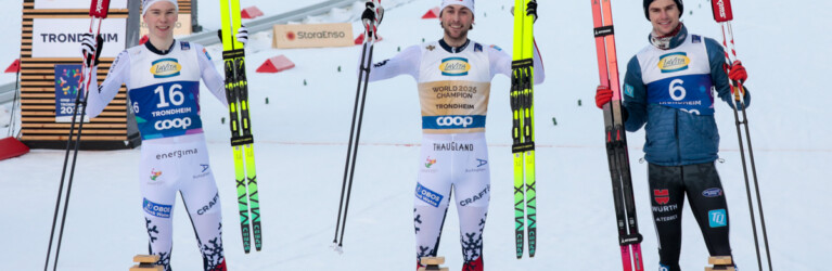 Die Medaillengewinner: Jens Luraas Oftebro (NOR), Jarl Magnus Riiber (NOR), Vinzenz Geiger (GER), (l-r)