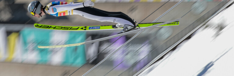 Jarl Magnus Riiber (NOR) bei seinem letzten Wettkampfsprung am Holmenkollen