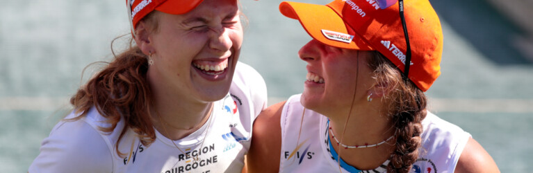 Am Ende konnten sie wieder lachen: Jenny Nowak (GER), Nathalie Armbruster (GER), (l-r)