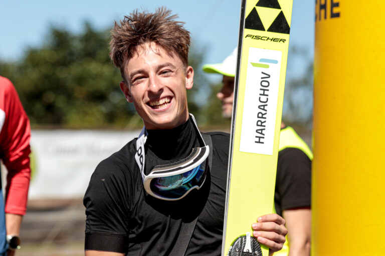 Jiri Konvalinka (CZE) landete den weitesten Sprung.